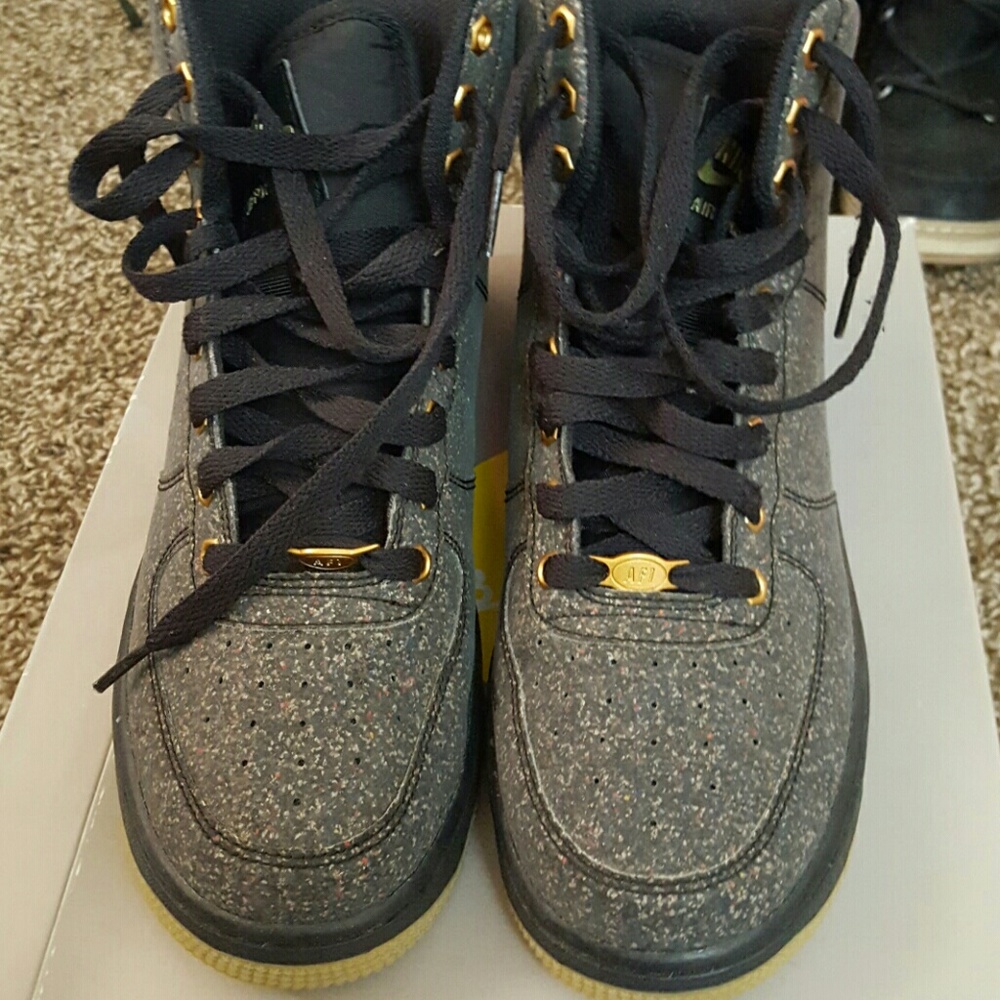 AircForce One  High Top, Size 6Y Boys